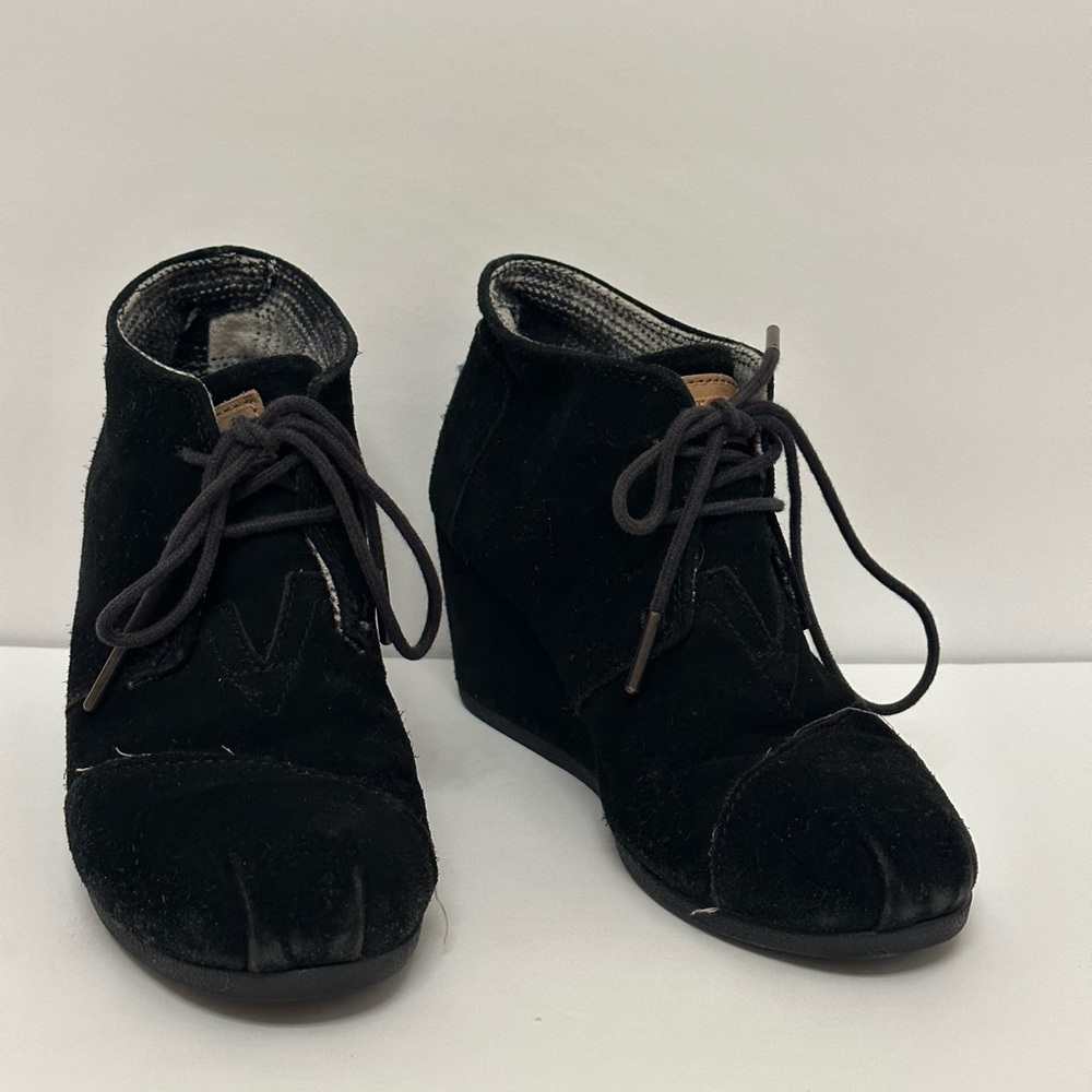 Toms wedge ankle booties size 6
